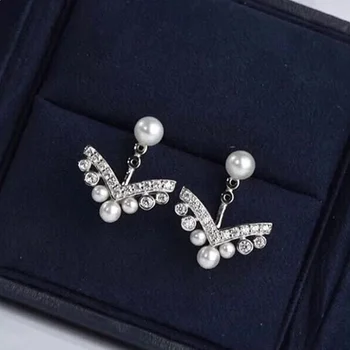 925 Sterling Silver V tvare Pearl Náušnice Dámske Strany Módnej Značky Nádherné Šperky