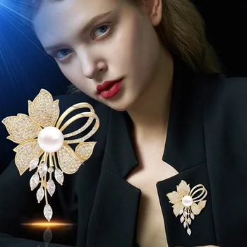 Javorový List Crystal Brošne Módne Corsage Kolíky Imitácia Pearl Flower Brošne alebo Ženy, Svadobné Svadobné Party Šperky